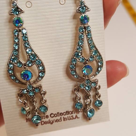 Noblesse Collection Aqua Rhinestone Earrings - Picture 3 of 4